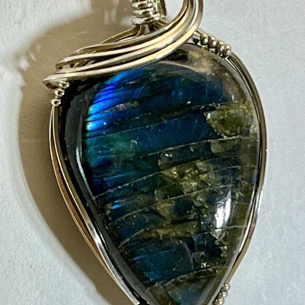 Blue and Sterling Silver Labradorite Necklace with Intricate Wire Wrap - Picture 3 of 4